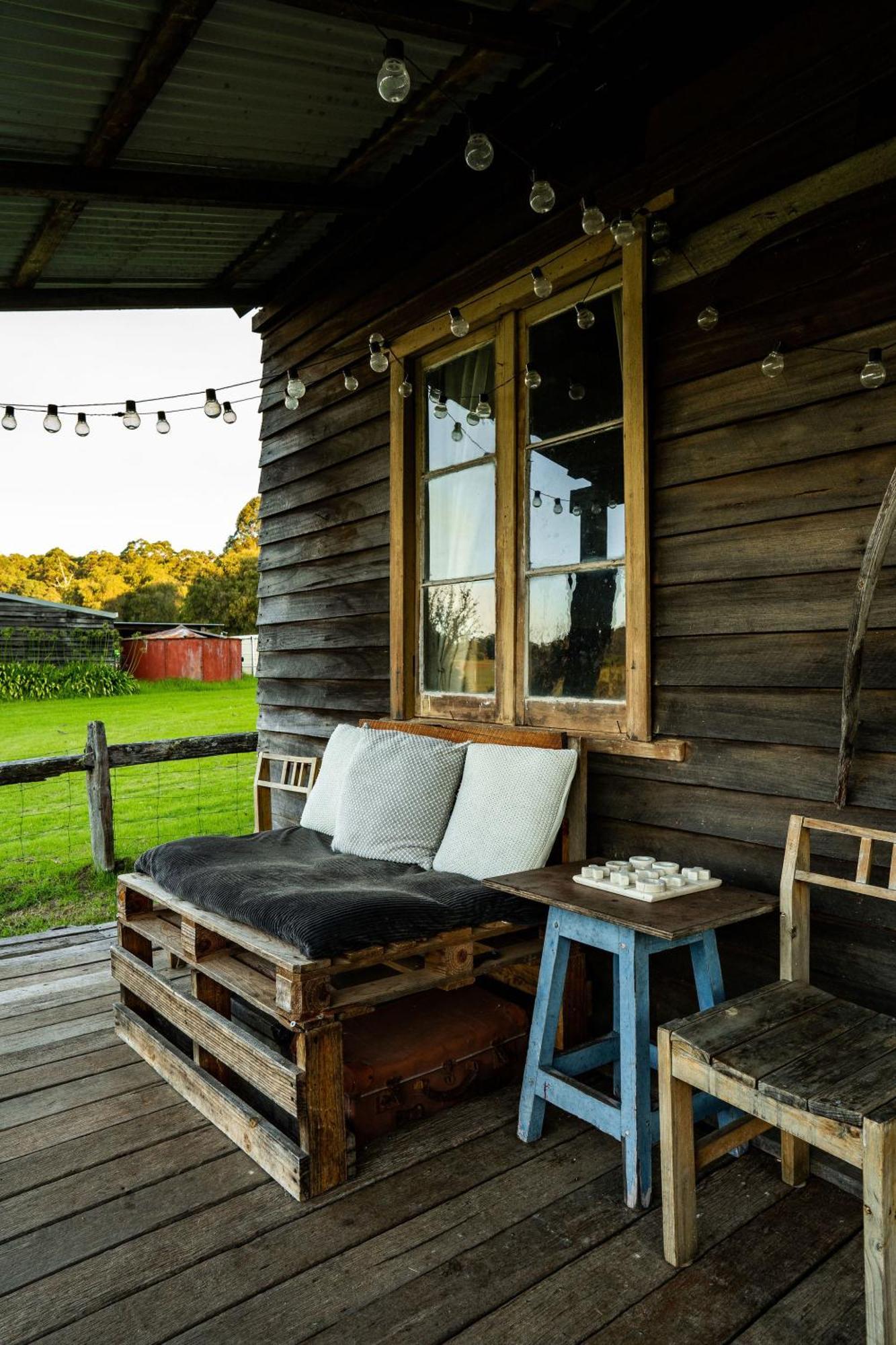 Cosy Farmstay: Green Cabin At Whispering Woods Beedelup Dış mekan fotoğraf